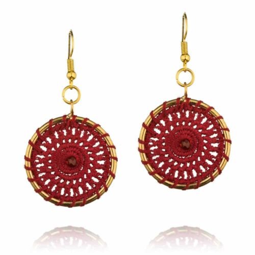 Χειροποίητα πλεκτά σκουλαρίκια σε δίαφορα χρώματα με κρύσταλλο