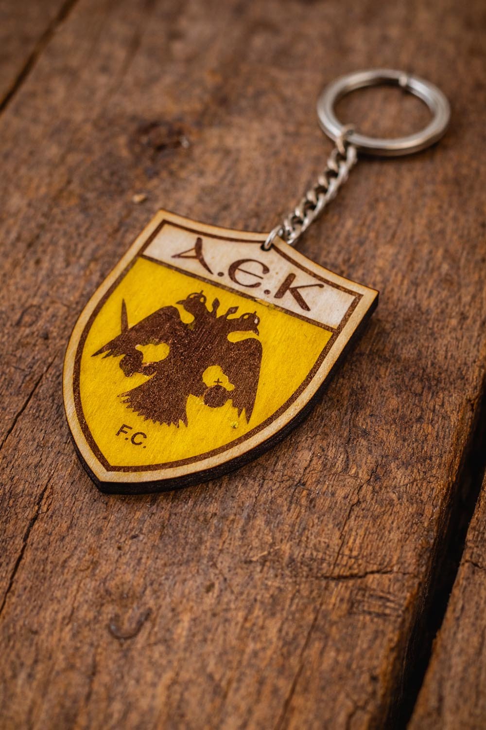 mprelok0005-2 Ξύλινο μπρελόκ ΑΕΚ με χάραξη ονόματος ή μηνύματος